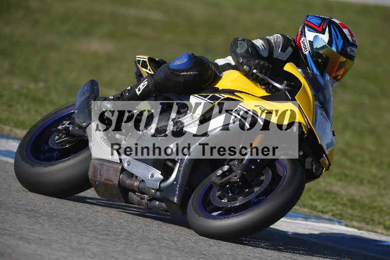 /Archiv-2024/02 29.01.-02.02.2024 Moto Center Thun Jerez/Gruppe gruen-green/251